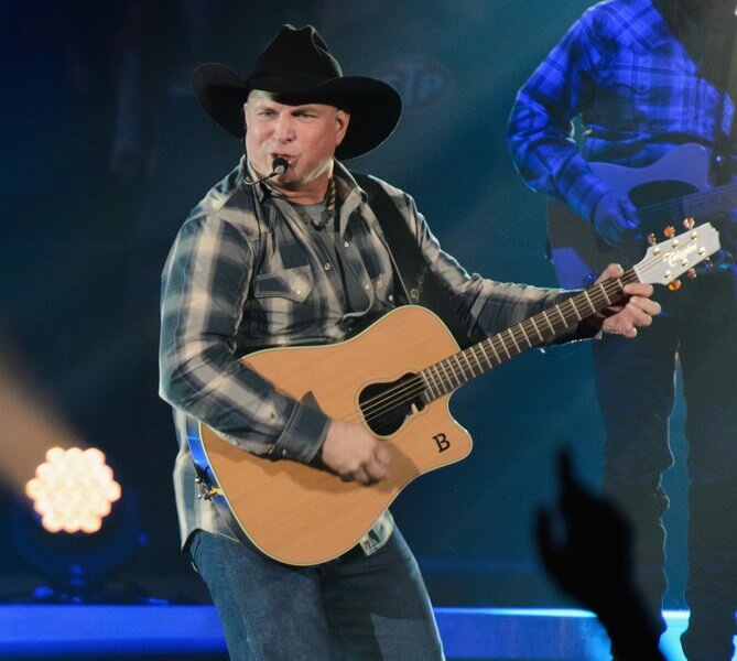 Garth Brooks Tour